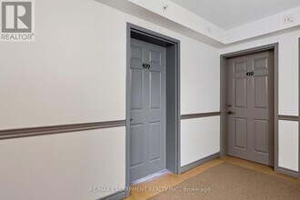 2035 Appleby Line in Burlington, ON - Building Photo - Building Photo