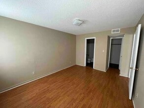 Royal Ridge Apartments in Fulton, KY - Building Photo - Building Photo