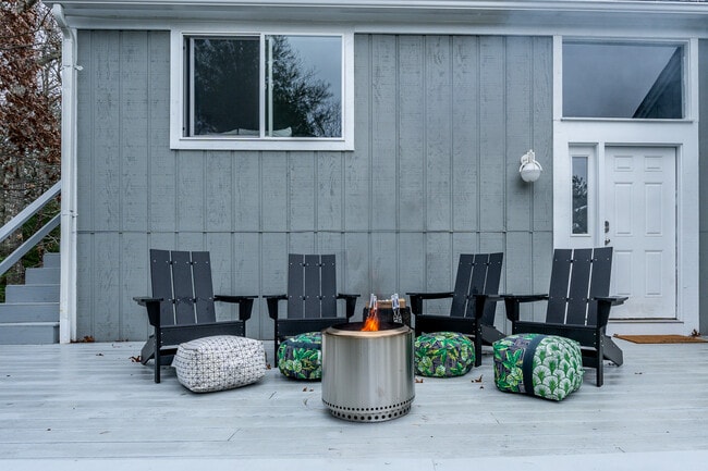 57 Summersea Rd in Mashpee, MA - Building Photo - Building Photo