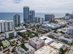6920 Harding Ave in Miami Beach, FL - Building Photo - Building Photo