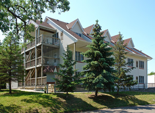 The Cromwell in St. Paul, MN - Foto de edificio - Building Photo