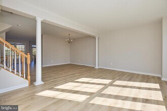 42612 Galbraith Square in Broadlands, VA - Building Photo - Building Photo