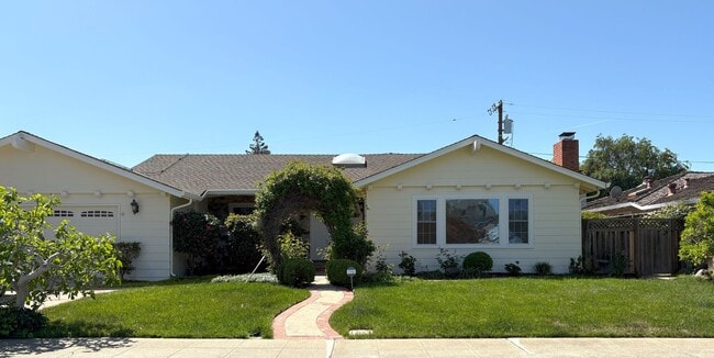 1205 Awalt Dr in Mountain View, CA - Building Photo - Building Photo