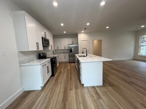 30651 Baker Dr in Denham Springs, LA - Building Photo - Building Photo