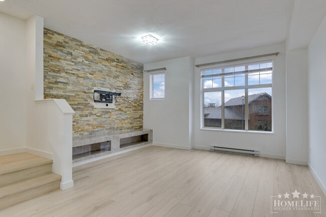 31098 Westridge Pl in Abbotsford, BC - Building Photo - Building Photo