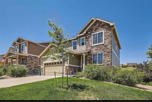 26059 E Davies Dr in Aurora, CO - Building Photo