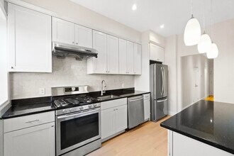 580-582-582 Gregory Ave in Weehawken, NJ - Building Photo - Building Photo