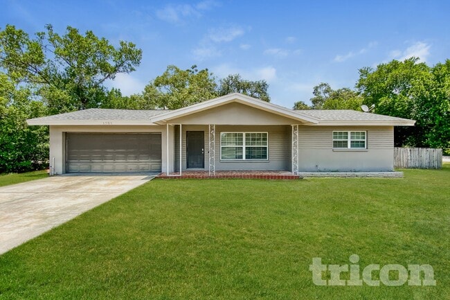 property at 1701 Audrey Dr