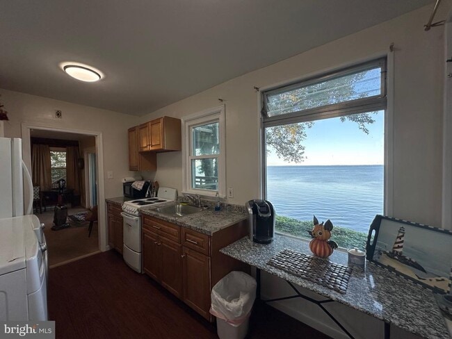 7327 B St in Chesapeake Beach, MD - Building Photo - Building Photo