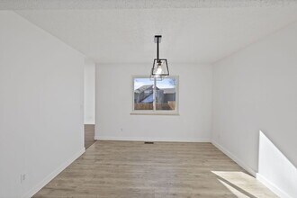 825 Hubbell Dr in Colorado Springs, CO - Building Photo - Building Photo