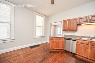 411 Ada St in Cincinnati, OH - Building Photo - Building Photo
