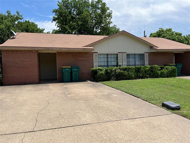 property at 718 Hillcrest Ct