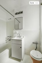 20 A Ave in New York, NY - Building Photo - Building Photo