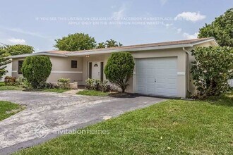 3180 NW 40th Ct in Lauderdale Lakes, FL - Building Photo - Building Photo