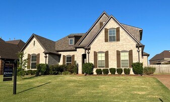 5607 Pinetree Loop E in Southaven, MS - Building Photo