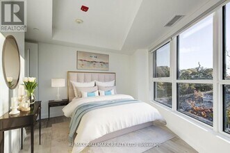 1400 Kingston Rd in Toronto, ON - Building Photo - Building Photo