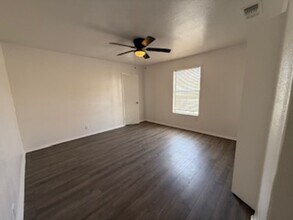 5119 Caden Dr in San Antonio, TX - Building Photo - Building Photo