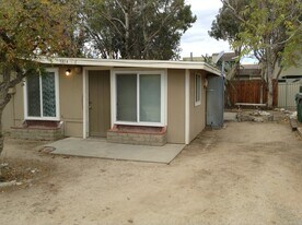 185 W Westward Ave, Unit 183 in Banning, CA - Building Photo