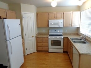 3340 S Raquel Cir in West Valley City, UT - Building Photo - Building Photo