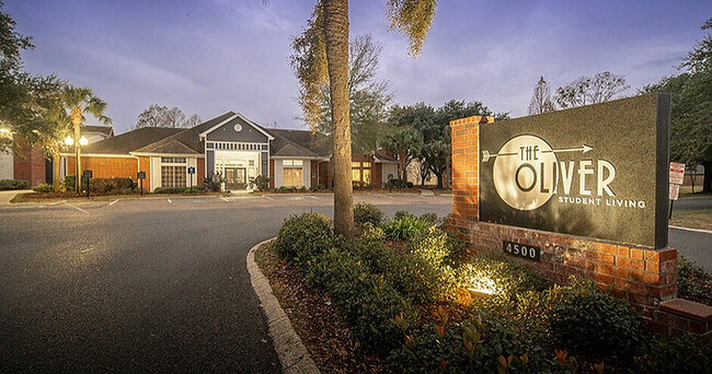 The Oliver in Baton Rouge, LA - Foto de edificio - Building Photo