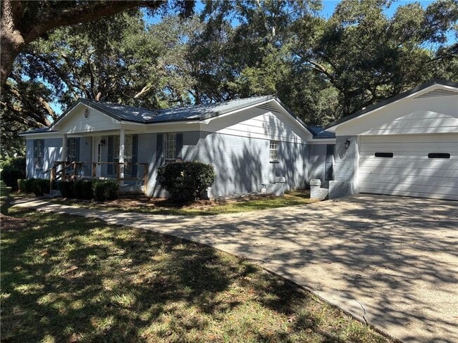 10101 Border Dr in Grand Bay, AL - Building Photo - Building Photo