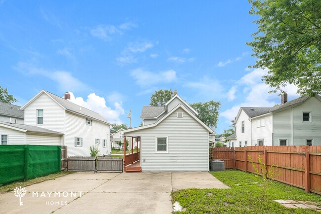 1762 8th St in Cuyahoga Falls, OH - Building Photo - Building Photo