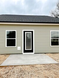 138 Hadden Ave photo'