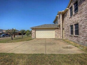 1033 Burnet Dr in Mesquite, TX - Building Photo - Building Photo
