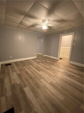 213 Copeland St in Mckees Rocks, PA - Foto de edificio - Building Photo