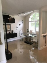 10650 SW 157th Ct-Unit -202 in Miami, FL - Foto de edificio - Building Photo