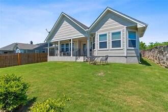 8025 Beacon Knob Way in Austin, TX - Building Photo - Building Photo