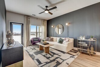 Sire Wellington in Haslet, TX - Foto de edificio - Building Photo