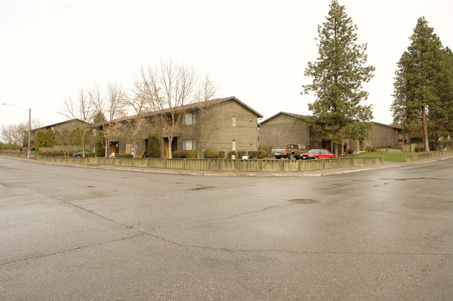 Ross Point #2 Apartments in Post Falls, ID - Building Photo - Building Photo