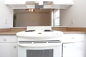 Adelaide Pines in Concord, CA - Building Photo - Interior Photo