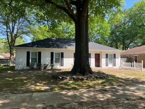 6298 Thornfield Dr in Memphis, TN - Building Photo - Building Photo