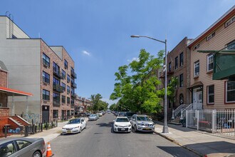301 Covert St in Brooklyn, NY - Building Photo - Building Photo
