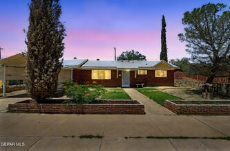 5709 Hemmingway Dr in El Paso, TX - Building Photo - Building Photo