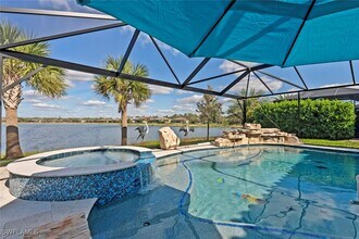 6779 Pennyroyal Dr in Naples, FL - Foto de edificio - Building Photo