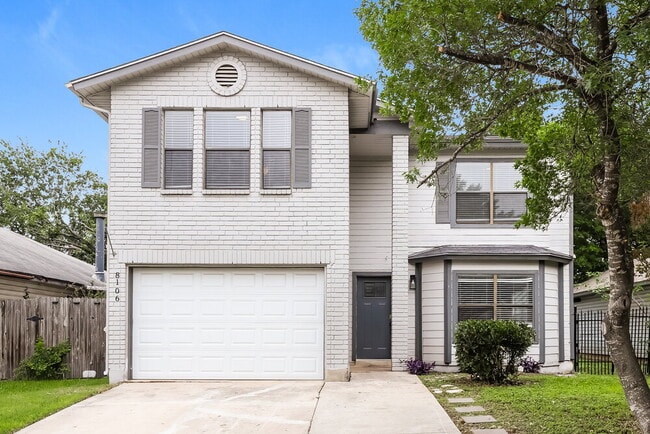 property at 8106 Hoovers Bend