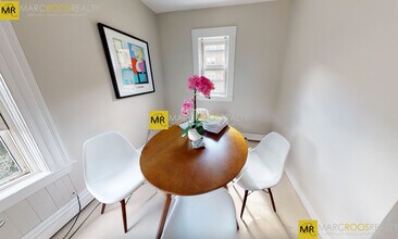 8 Chapman Pl, Unit 2 in Cambridge, MA - Foto de edificio - Building Photo