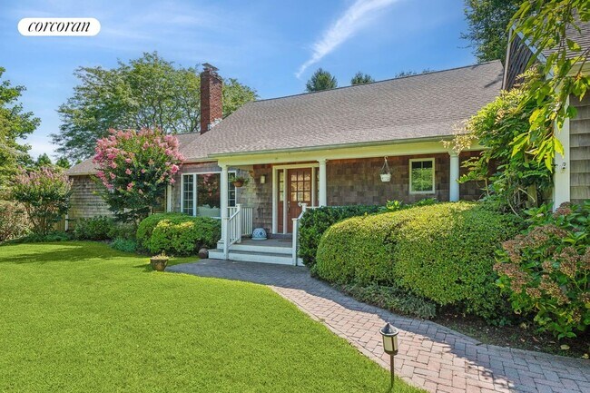 79 Hildreth Ln in Bridgehampton, NY - Building Photo - Building Photo