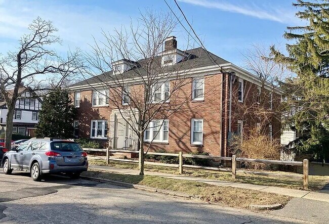 property at 175 Putnam St