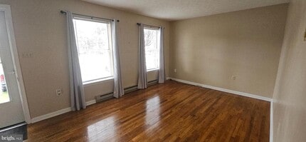 137 Little River Dr in Winchester, VA - Building Photo - Building Photo