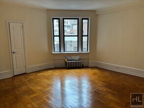 West 55th Street in New York, NY - Foto de edificio - Building Photo