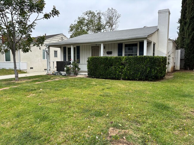 property at 14217 Riverside Dr