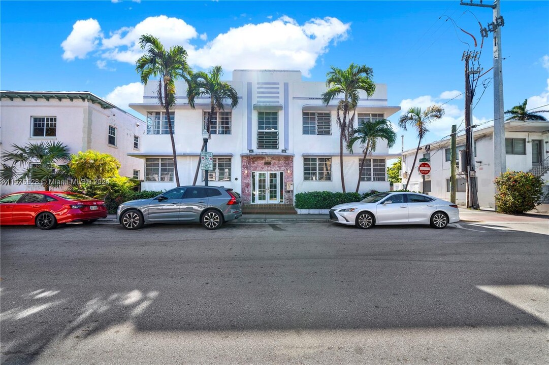 610 8th St in Miami Beach, FL - Building Photo