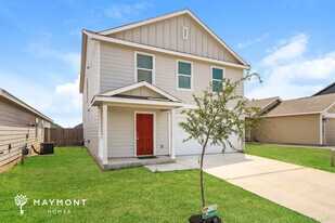 5905 Antonio Pl in Seguin, TX - Building Photo