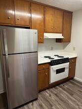 94 Valley Dr in Hartwell, GA - Building Photo - Building Photo