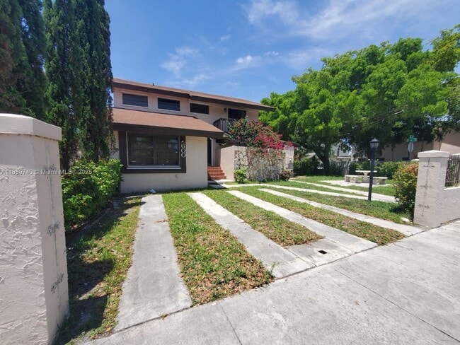 property at 600 SW 89th Ct