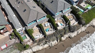 6579 Del Playa Dr in Goleta, CA - Building Photo - Building Photo